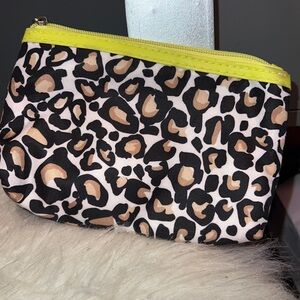 Models makeup pouch